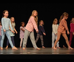 18 Springsteps 2023 FAC Kids Company 2 Tanz: Auf dem Dachboden