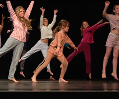 19 Springsteps 2023 FAC Kids Company 2 Tanz: Auf dem Dachboden