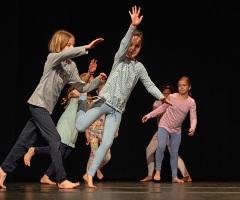 23 Springsteps 2023 FAC Kids Company 2 Tanz: Auf dem Dachboden