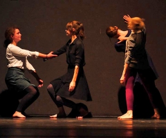 08 Company 2 | FAC | Tanz: Curtains!?