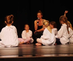 06_FAC Kids Company 3 - Expedition auf den Dachboden