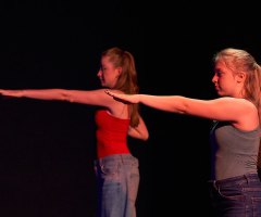 01 Artefakte 18 | FAC JC | Tanz Gegensätze