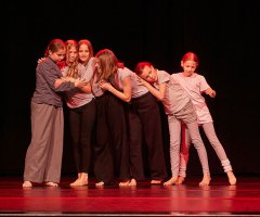12 meistens mögen wir uns - Kids Company 1