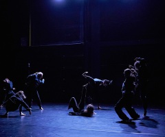 10  ohne Worte - Company 1 von FAC: | Foto: Knopp