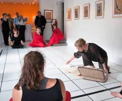 18 Performance Vernissage - Ausstellung Oskar Freiwilligenagentur