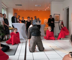 20 Performance Vernissage - Ausstellung Oskar Freiwilligenagentur